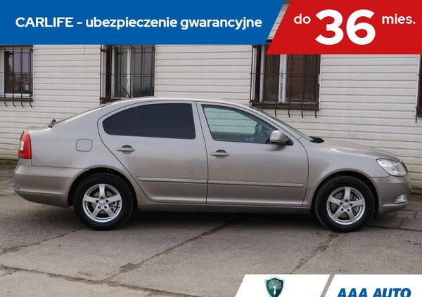 Skoda Octavia cena 22000 przebieg: 242718, rok produkcji 2009 z Mikstat małe 254